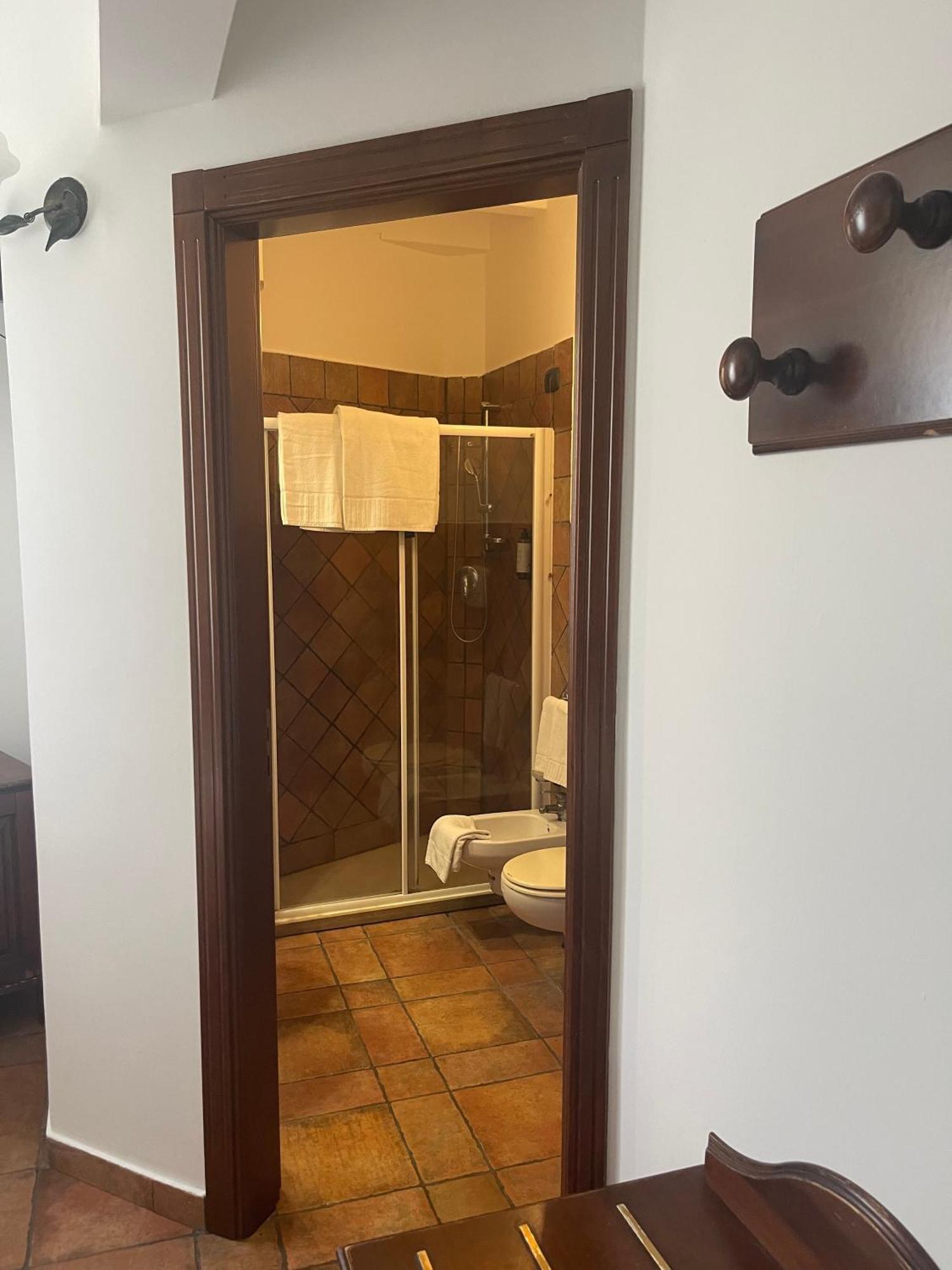 Hotel Capomulini 3 Stelle أتشيريالي المظهر الخارجي الصورة