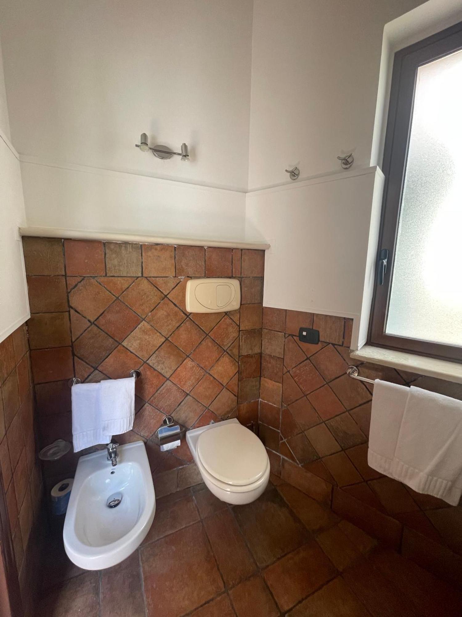 Hotel Capomulini 3 Stelle أتشيريالي المظهر الخارجي الصورة