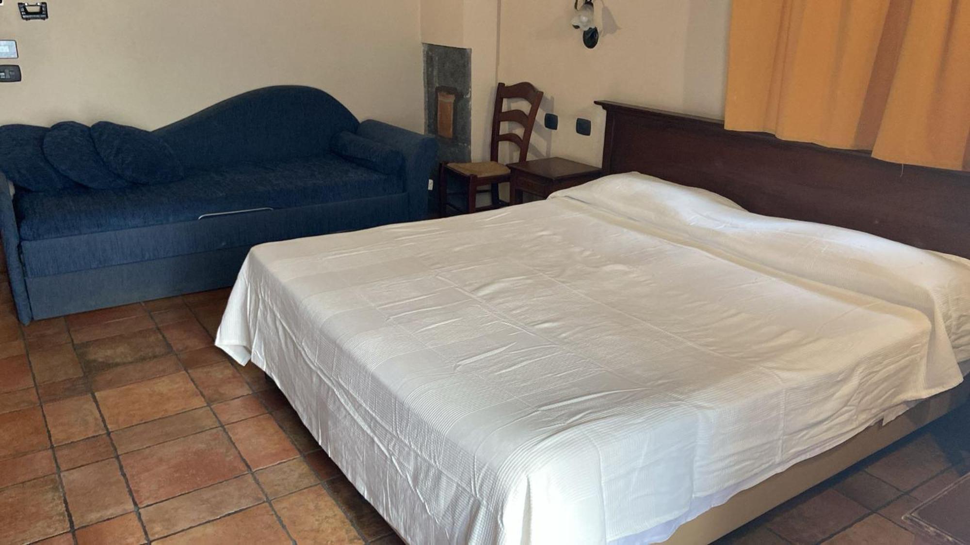 Hotel Capomulini 3 Stelle أتشيريالي المظهر الخارجي الصورة