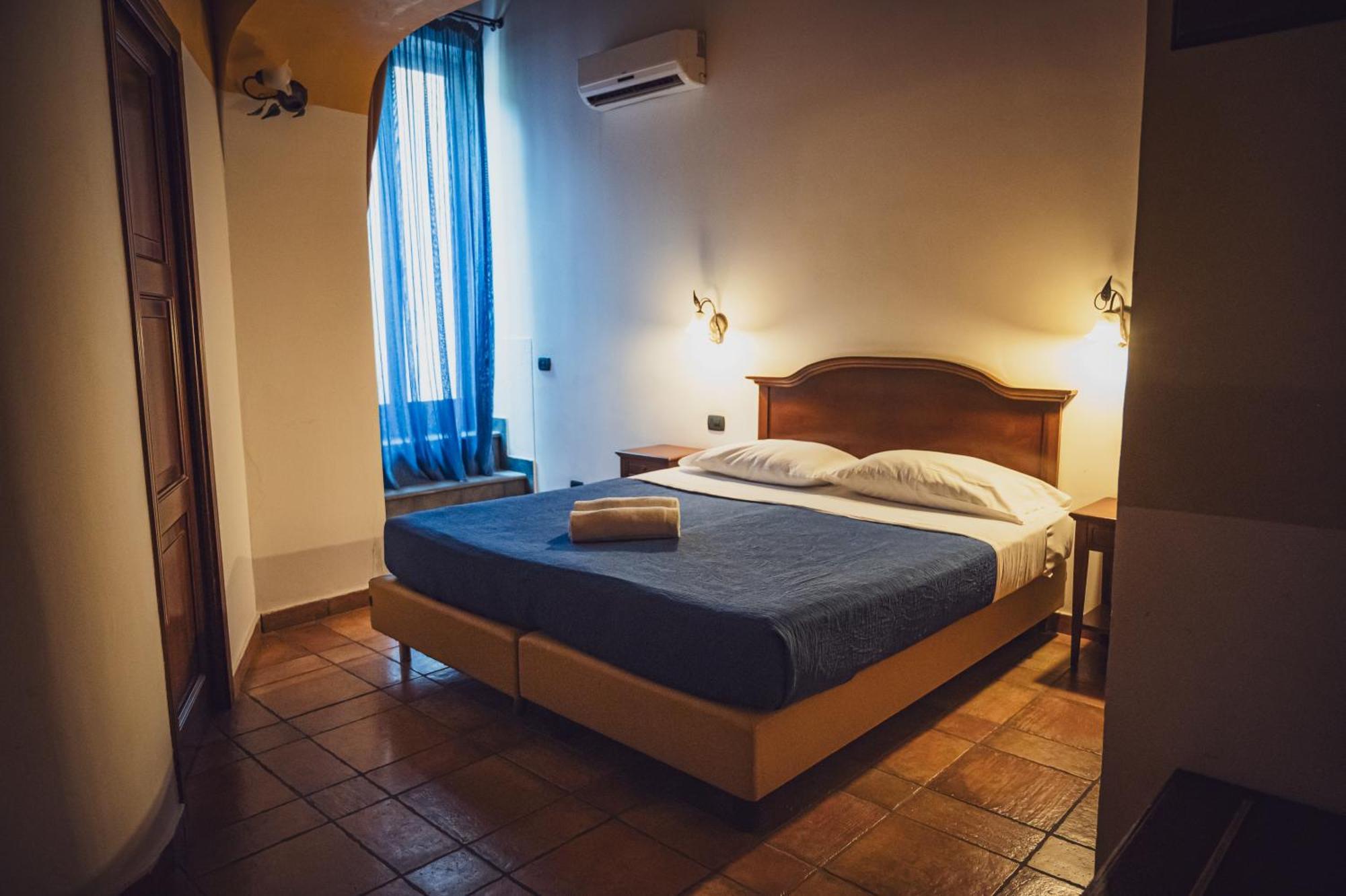 Hotel Capomulini 3 Stelle أتشيريالي المظهر الخارجي الصورة